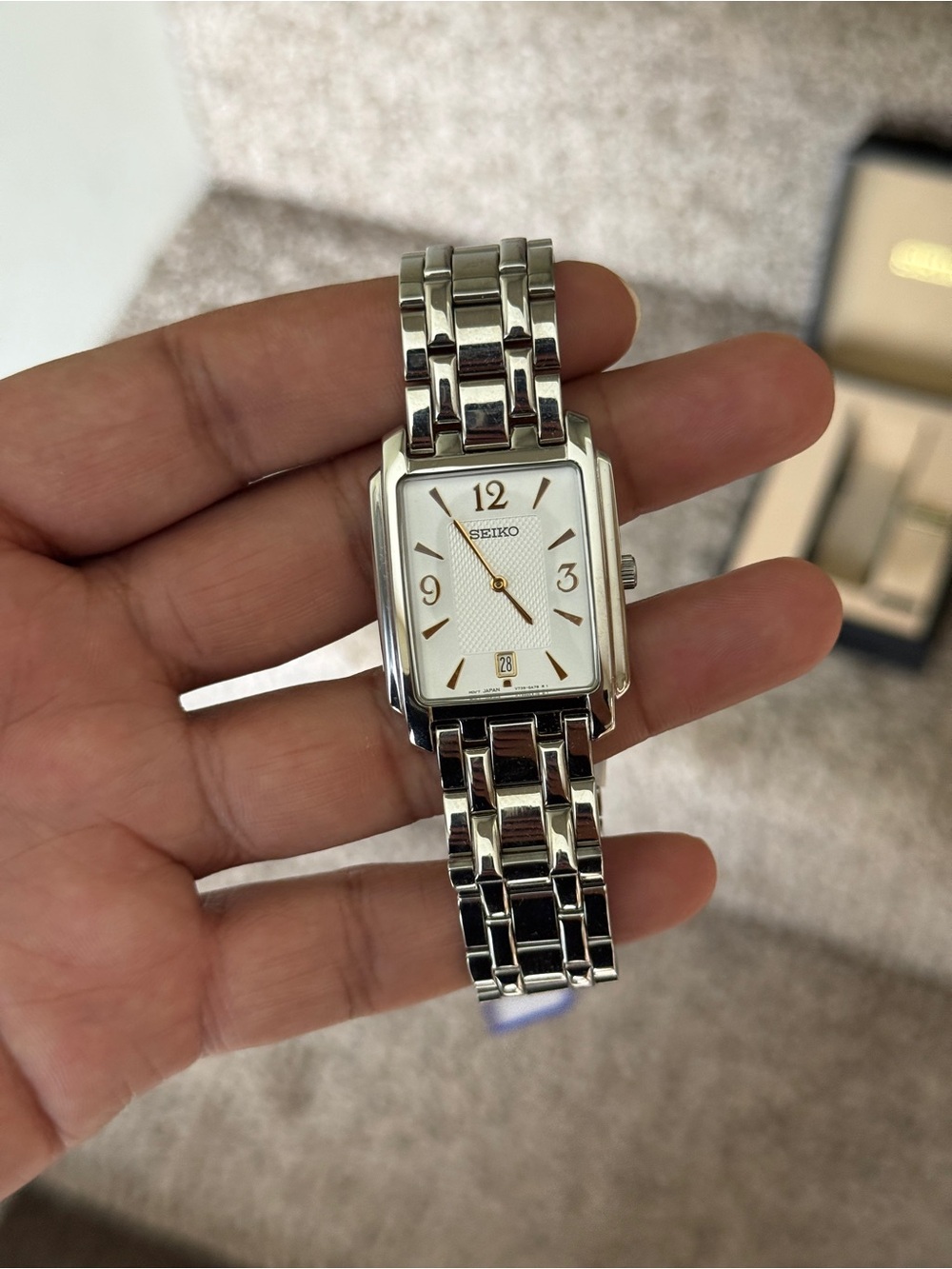 Seiko 90s men’s Stainless Steel Rectangular Classic Dress Watch - Silver & White
